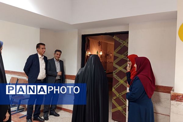 افتتاح اتاق فرار علمی در مدرسه ایران و هنرستان کریمی شیرازی‌ها