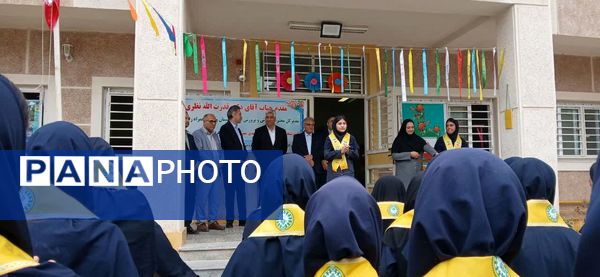 مدیرکل آموزش و پرورش گلستان در جمع دانش‌آموزان گالیکش