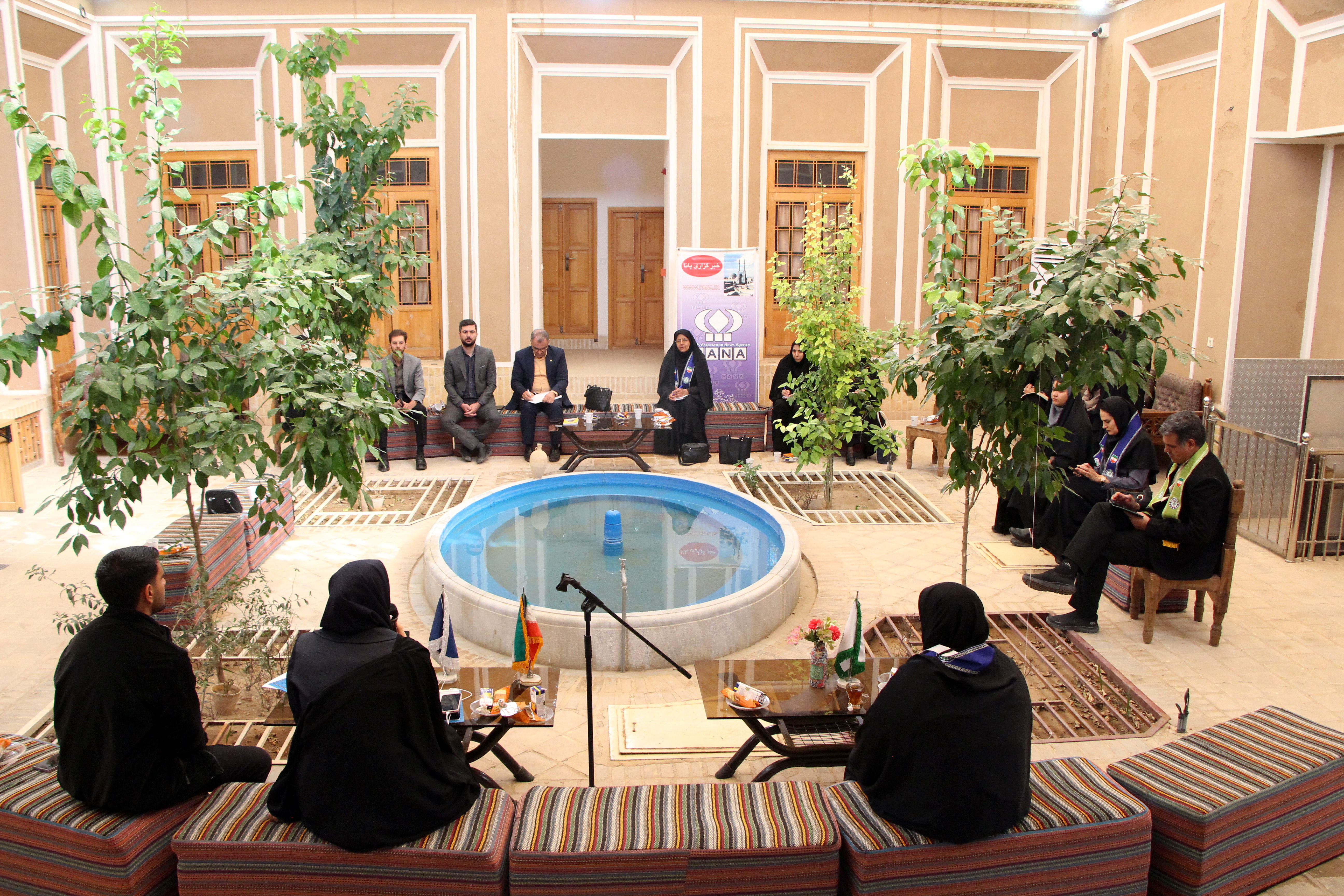 نشست مدیران سازمان دانش آموزی و رابطین پانا استان یزد