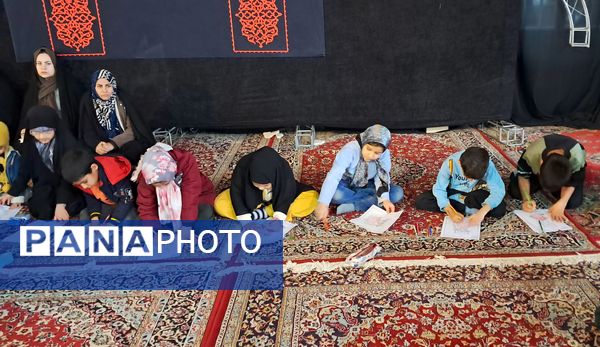 برپایی غرفه کودک در حاشیه نماز جمعه شهرستان کاشمر 