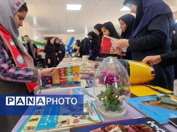 افتتاح نمایشگاه کتاب در کانون‌های فرهنگی‌تربیتی نوخندان