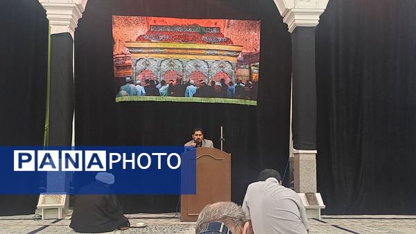 مراسم شب اربعین در مسجد الهادی نیشابور