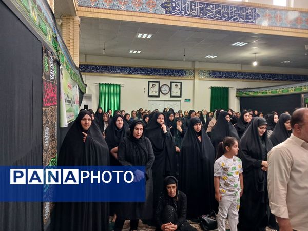 گرامیداشت ۲۸ زن شهیده در کامیاران؛ ترویج ایثار و فداکاری