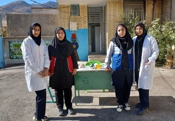 مانور زلزله در آموزشگاه نجمه ملک شیر 