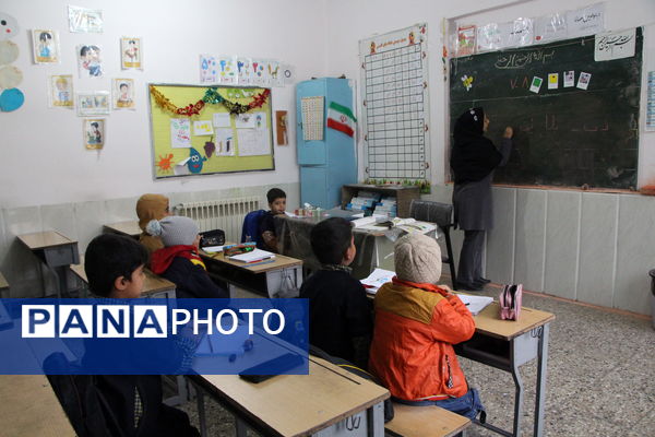 روشنگریِ جهادی؛ جهادِ آموزشیِ معلمان در مدارس یزد