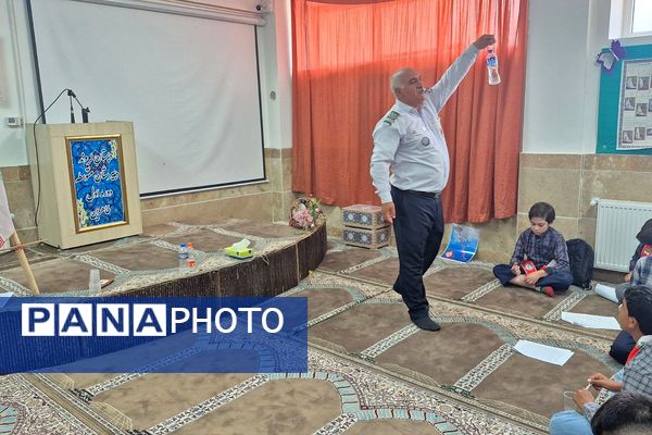 برگزاری کارگاه آموزش مهارت‌های تشکیلات سازمان دانش‌آموزی در کهریزک 