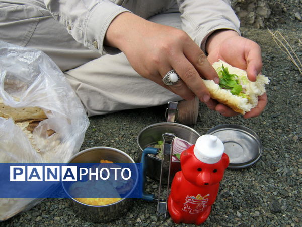 مرحله دوم اردو کوه‌نوردی هنرستان شهید دیواندری سبزوار 