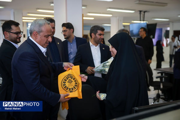 بازدید مدیرکل آموزش و پرورش شهرستان‌های استان تهران از خبرگزاری پانا در روز خبرنگار