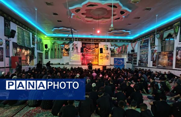 برگزاری مراسم عزاداری شب دوم محرم  در حسینیه شاهزاده علی اکبر 