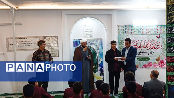 جشن ولادت حضرت فاطمه زهرا (س) در دبیرستان نمونه دولتی آیت الله خامنه ای 