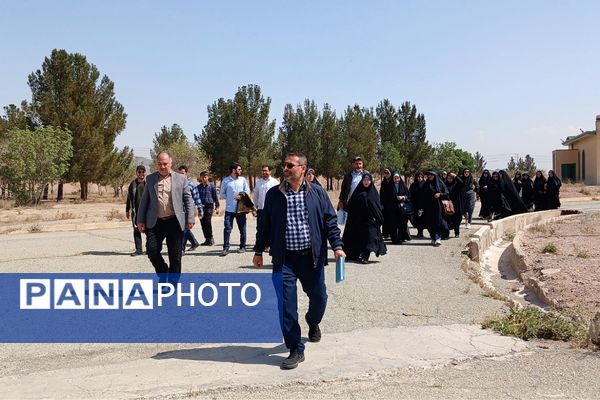 فرهنگیان ملارد به یاد شهدا در یادمان شهدای اقتدار زائر شدند