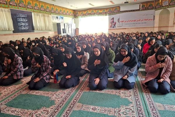  مراسم شهادت حضرت فاطمه زهرا(س) در مدارس بهارستان‌دو