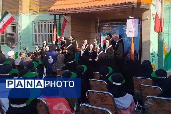 نواختن زنگ استکبارستیزی در دبیرستان ریحانه النبی باقرشهر 