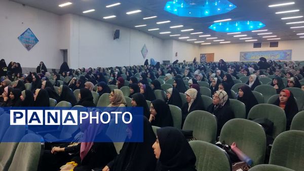 برگزاری اردو یاوران ولایت دختران متوسطه اول استان اصفهان