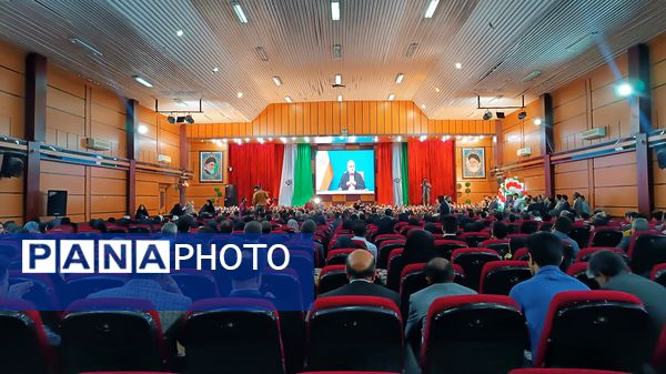 آیین گرامیداشت تجلیل از معلمان نمونه کشوری کهگیلویه و بویراحمد