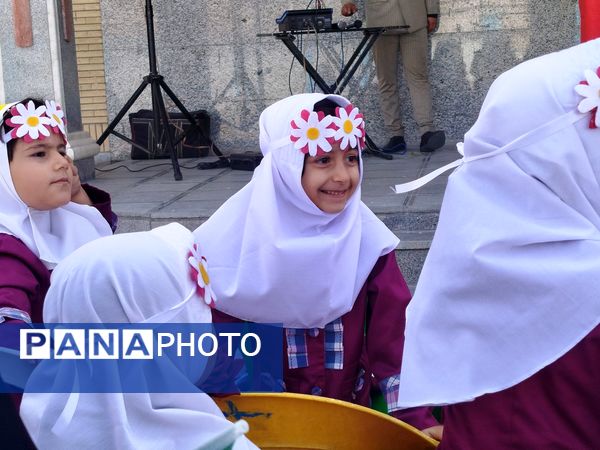 طلوع شکوفه‌های امید در دبستان امین زاده فاروج 