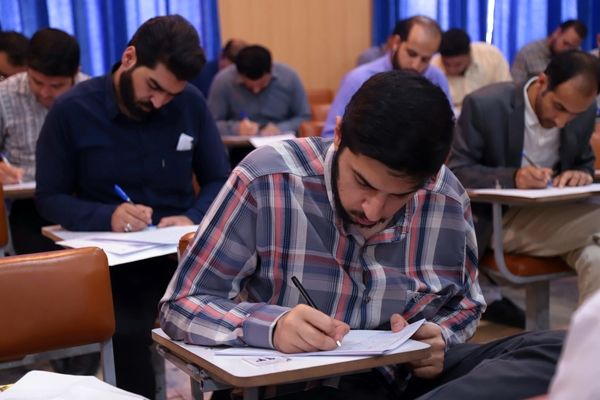  ۲۵۰۳ داوطلب تهرانی در آزمون موردکاوی کیفیت‌بخشی آموزش و پرورش ۱۴۰۳ با یکدیگر به رقابت پرداختند 