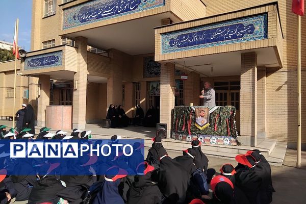 برگزاری جشن به مناسبت هفته دفاع مقدس و میلاد سیدالکریم در ناحیه یک شهرری 