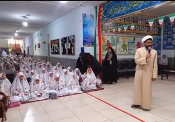 مراسم افطاری در دبستان دخترانه‌ی شاهد شهید سید ناصر شجاعی ناحیه۴ 