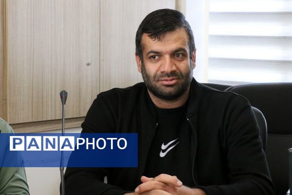 آیین قدردانی از زحمات کارکنان اداره‌کل ورزش و جوانان در شهرکرد