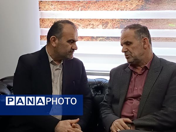 دیدار نوروزی نماینده شهرستان‌های محمودآباد و نور با مدیران ادارات در محمودآباد 