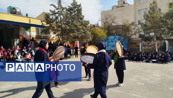 المپیاد ورزشی درون مدرسه‌ای در دبیرستان عطیه