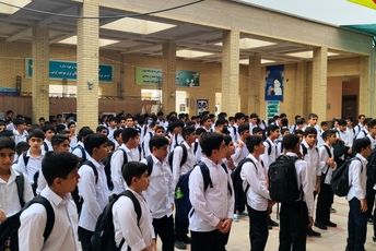 آغاز سال تحصیلی جدید با حضور پرشور دانش‌آموزان در مدارس بندرعباس