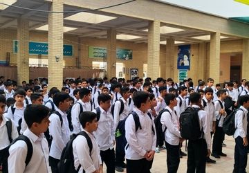 آغاز سال تحصیلی جدید با حضور پرشور دانش‌آموزان در مدارس بندرعباس