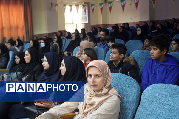 جشن دانش‌آموزان مدارس استثنایی شهرستان بوشهر به‌مناسبت میلاد حضرت زهرا (س) و روز مادر