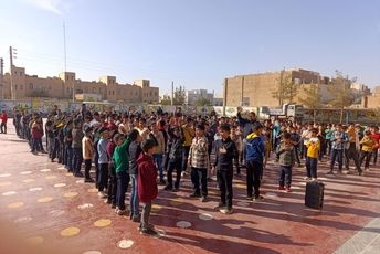 آغاز به کار هیئت‌های دانش‌آموزی مدارس ابتدایی میبد به میزبانی دبستان امام جعفر صادق(ع)