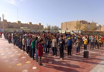 آغاز به کار هیئت‌های دانش‌آموزی مدارس ابتدایی میبد به میزبانی دبستان امام جعفر صادق(ع)