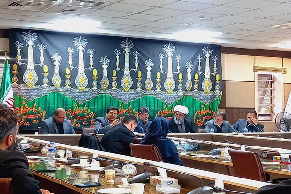 سومین جلسه شورای آموزش و پرورش ملارد با محوریت مدرسه‌سازی و پیشگیری از آسیب‌های اجتماعی برگزار شد