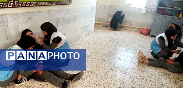 مانور زلزله در دبیرستان حاج مهدی روحانی ارغا