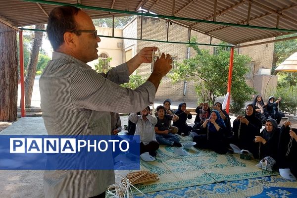 برگزاری دوره تربیت مربی سازمان دانش‌آموزی در منطقه کهریزک 