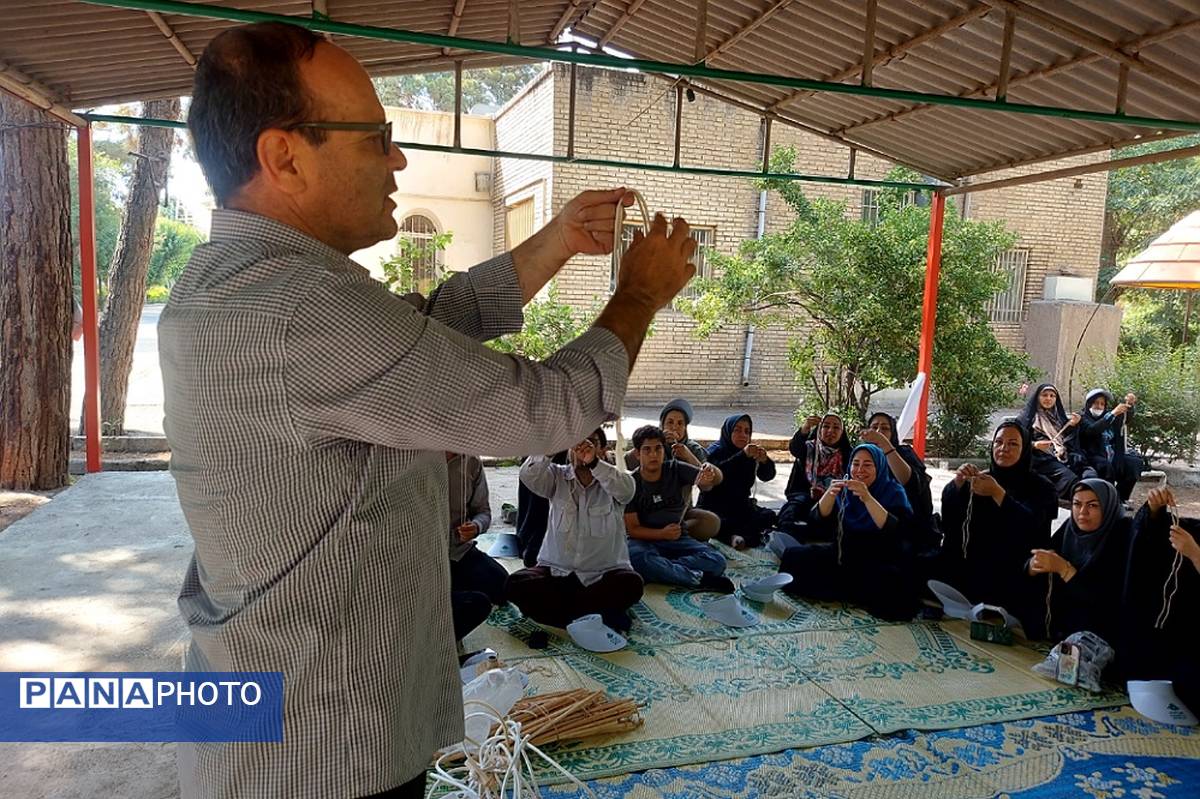 برگزاری دوره تربیت مربی سازمان دانش‌آموزی در منطقه کهریزک 