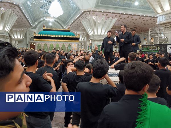 برگزاری سوگواره «احلی من العسل» در حرم امام خمینی (ره) 