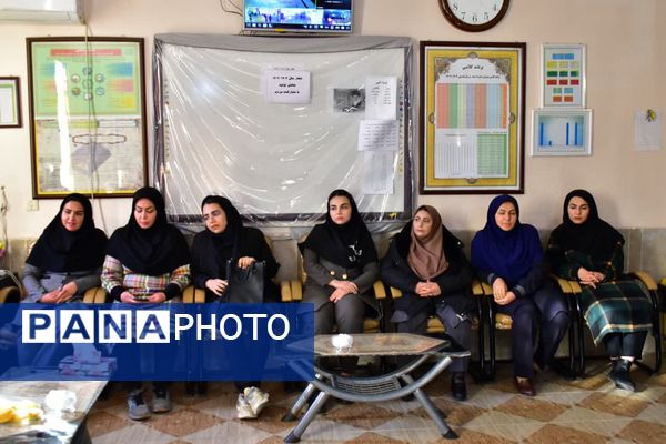 بازدید سرزده مدیرکل آموزش و پرورش کهگیلویه و بویراحمد از مدارس شاهد