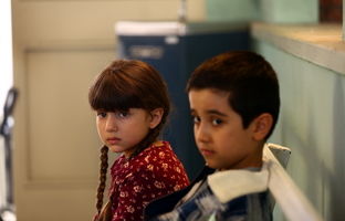 خیلی خیلی دور و بسیار نزدیک 