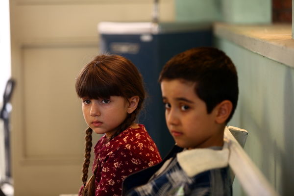 خیلی خیلی دور و بسیار نزدیک 