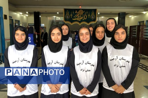 زنگ تحرک و تندرستی در آموزشگاه آرمینه مصلی نژاد ناحیه دو شهرری 
