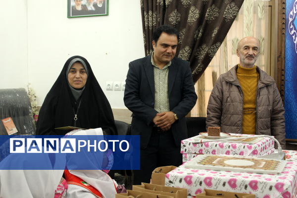 آیین تقدیر از دانش‌آموزان و فرهنگیان برگزیده در گلوگاه