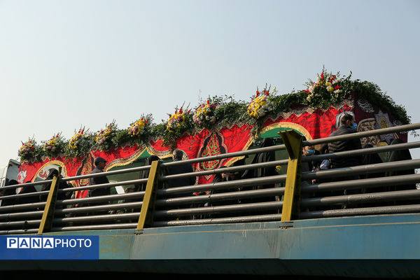 تشییع پیکر مطهر ۱۰۰ شهید گمنام