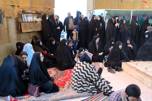 آیین تحویل سال نو در یادمان کوه خضر نبی قم