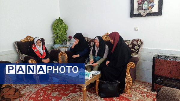 دیدار با خانواده شهدا به رسم عاشقی