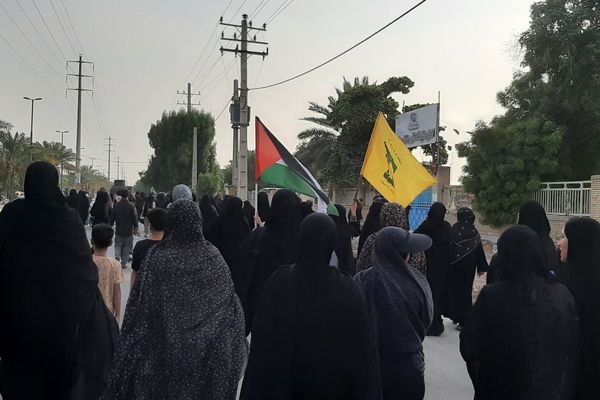 پیاده‌روی جاماندگان اربعین در میناب؛ تجلی عشق و خدمت به زائران