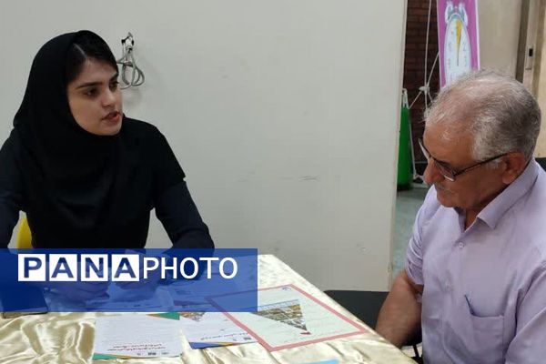 برگزاری پویش سلامت در فرهنگسرای بهشت؛ هدیه‌ای برای سالمندان