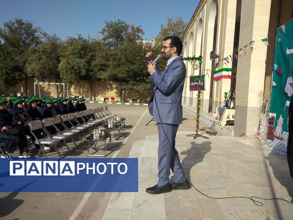 نواخته شدن زنگ مهر،زنگ خیرین و زنگ ایثار  در دبیرستان حسین ملایی