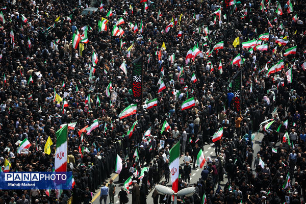 الماس وحدت ملت ایران با تراش وطن دوستی صیغل خورده است 