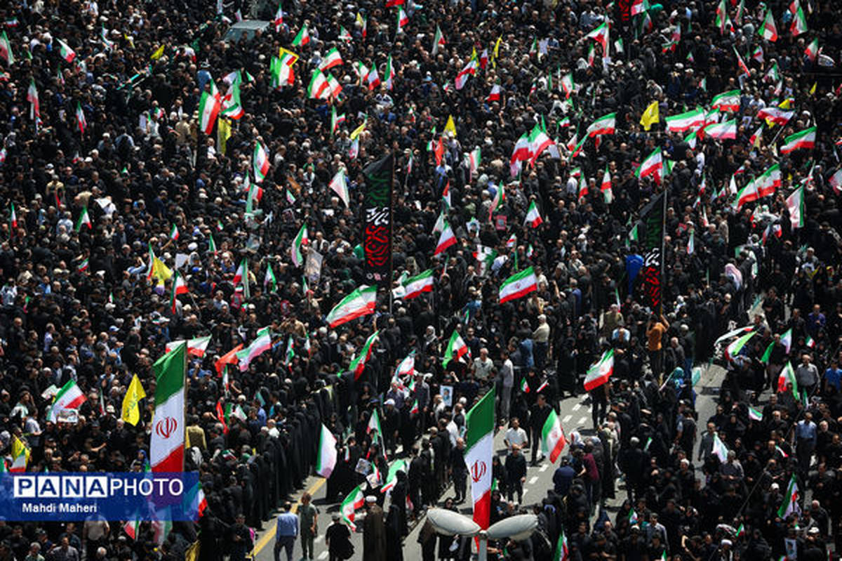 الماس وحدت ملت ایران با تراش وطن دوستی صیغل خورده است 