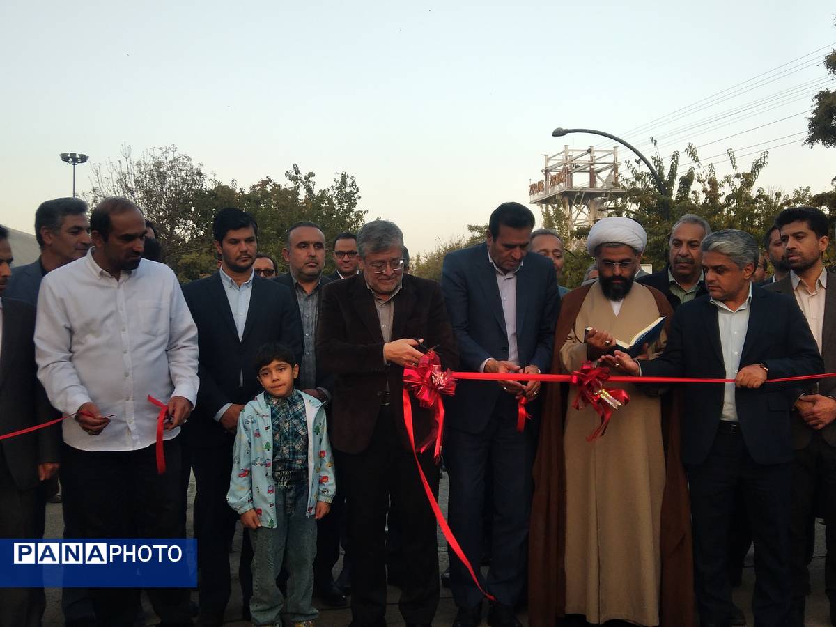 جشنواره طعم و رنگ پاییز با حضور شهردار مشهد آغاز به کار کرد